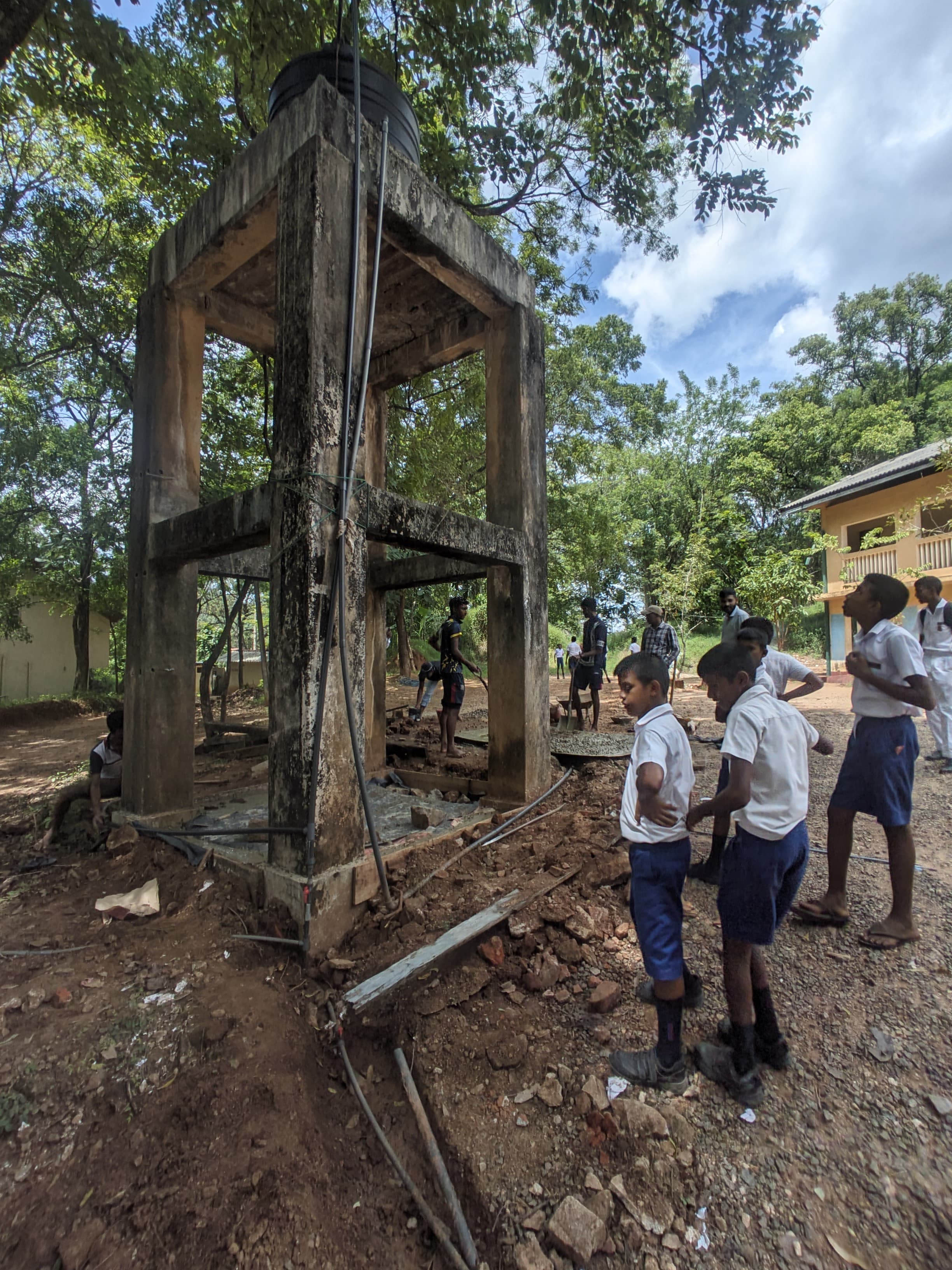 පසලේ නව ජල් නළ පද්ධතියක් ස්ථාපන කිරීම